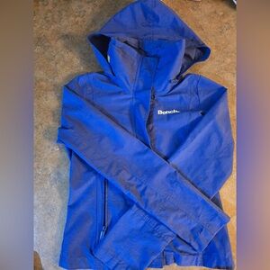 Woman’s Bench Windbreaker Blue/neon green M